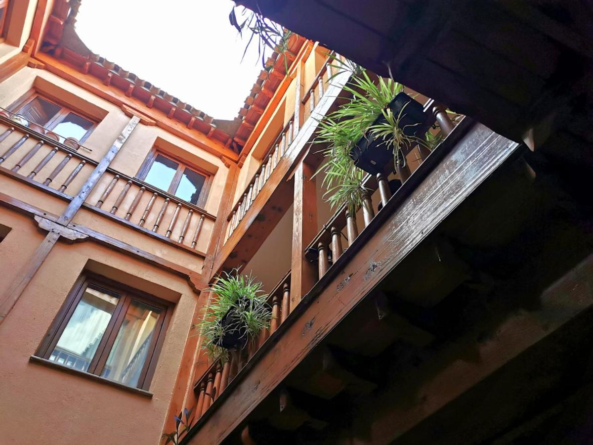 Apartamento Vicario Толедо Екстериор снимка