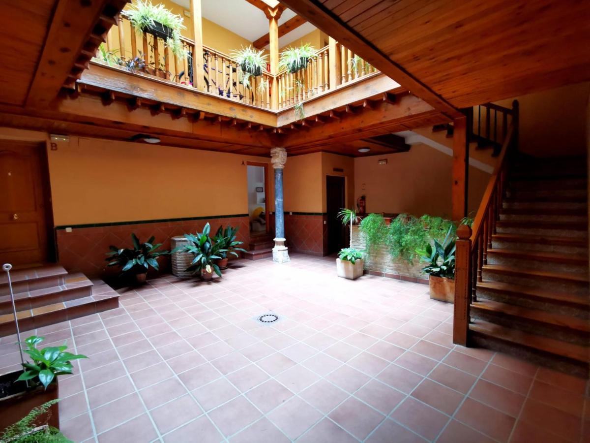 Apartamento Vicario Толедо Екстериор снимка